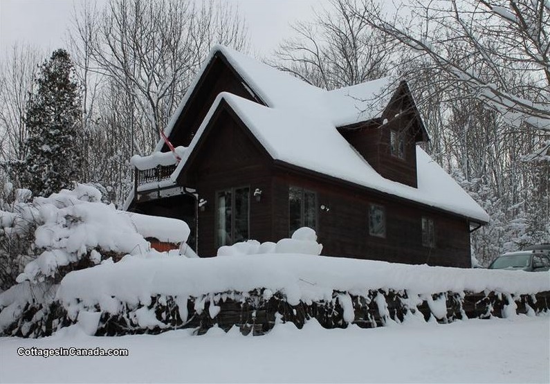 9 Best Ontario Winter Cottage Getaways