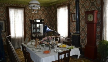 inside the spruce lane farm house