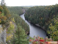 Cliff side Barron River view