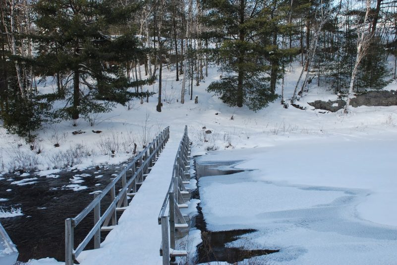 Bridge crossing on "The Crack" trail, Killarney - Winter hiking