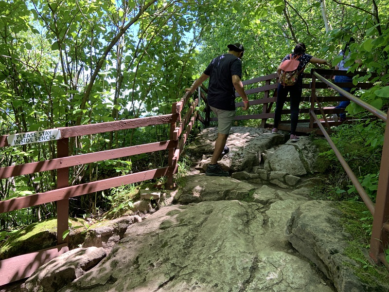 scenic caves hiking2